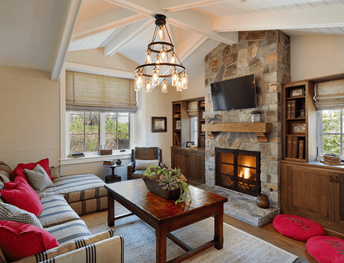 How decorate a living room with fireplace